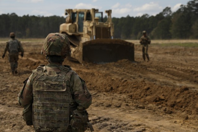 24th Ordnance Company builds proficiency Arming the Rock | Article