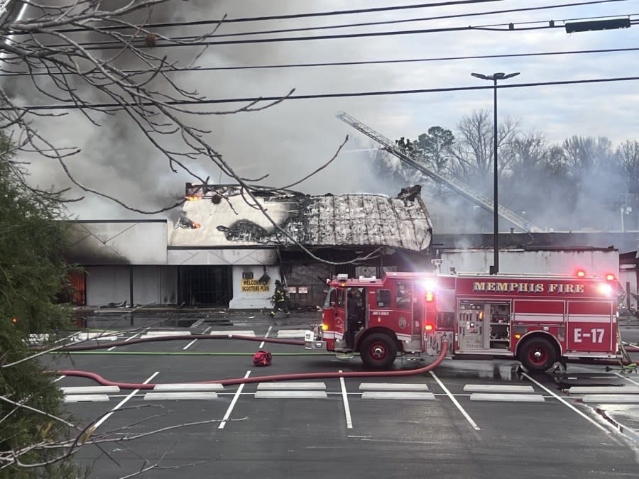 Strip mall fire on Summer Avenue lasted 5 hours, required 38 trucks: MFD