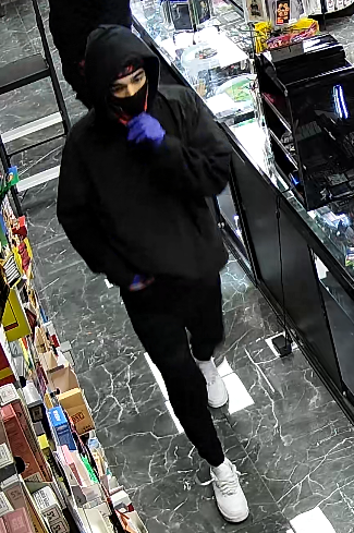 'Violent robbers' steal $15,000 in vape devices from vape shop in Northeast El Paso