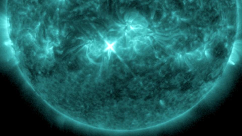 Christmas solar flares erupt from the sun. Will they trigger aurora 'fireworks' as we close out 2024?