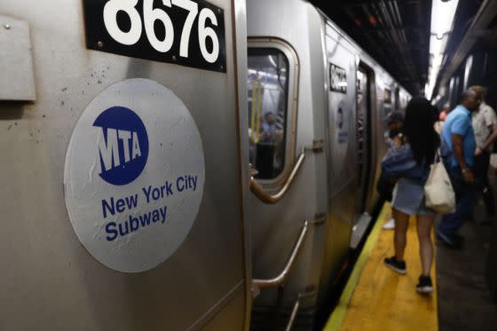 Social Media Users Wrongly Identify Victim in Fatal Subway Arson Attack