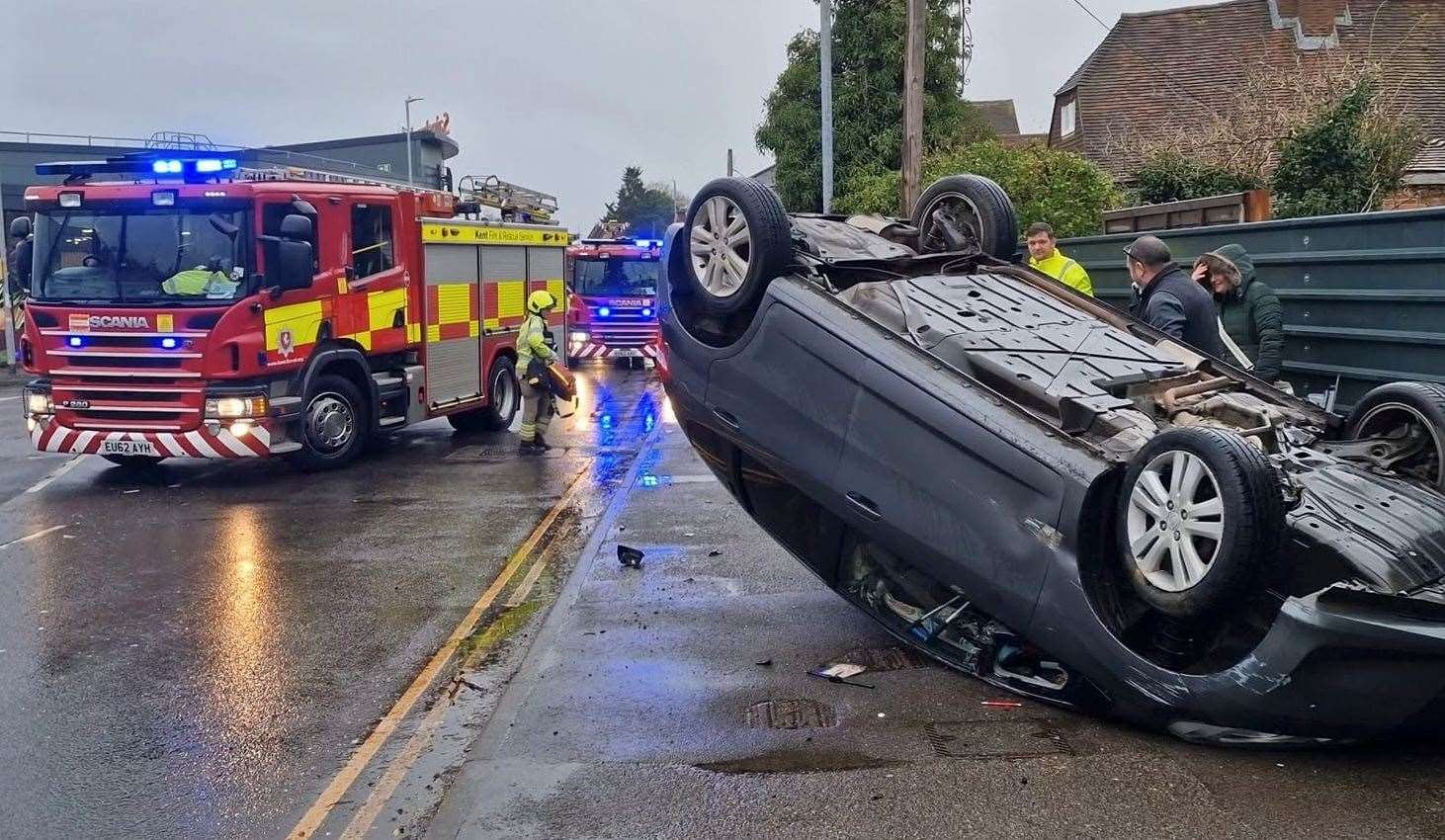 Car flips onto roof outside Sainsbury’s in Station Road, Staplehurst