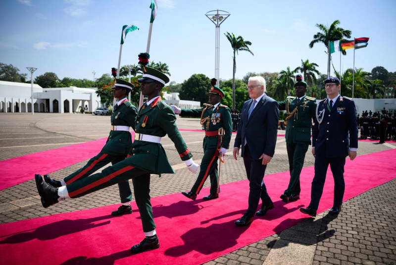 German president meets Nigerians behind the Lagos start-up boom