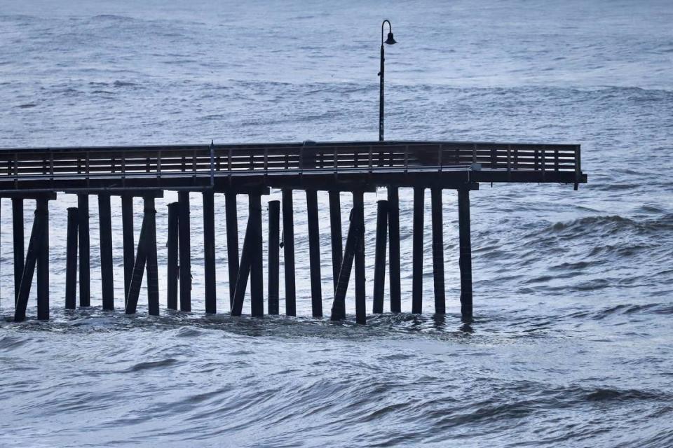 Powerful waves rip another piling off SLO County pier as high surf pounds Central Coast