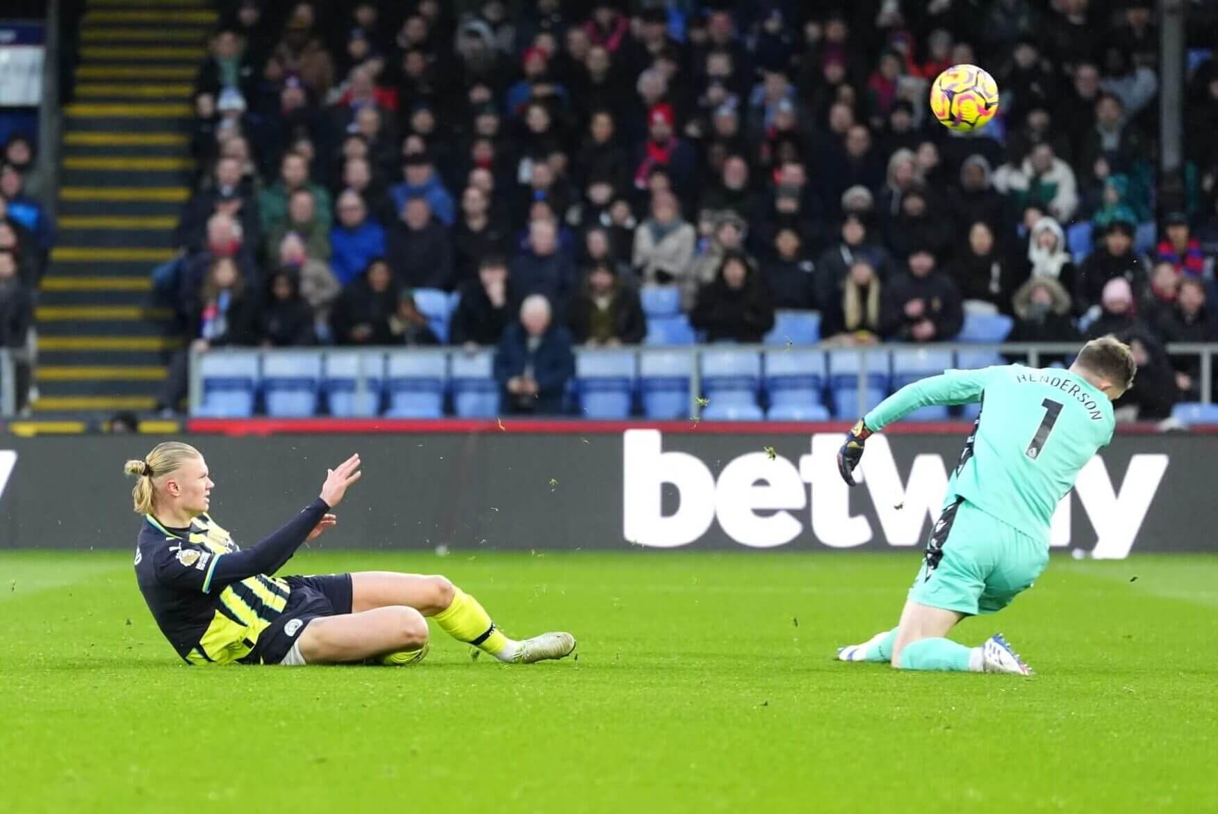 Dean Henderson’s ‘head saves’ – and how they are lifting Crystal Palace