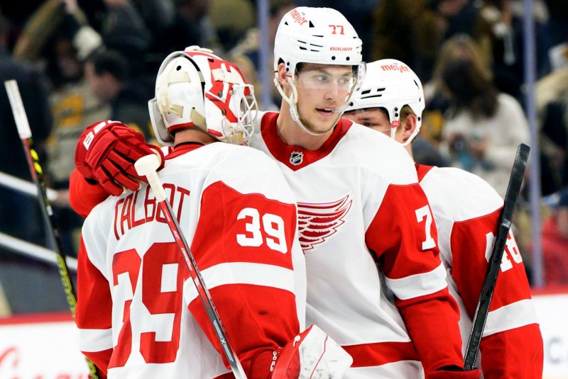 Off to a slow start in 'Hockeytown,' Red Wings fire head coach