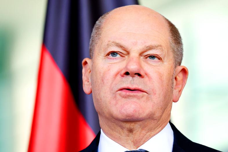 Scholz takes swipe at Musk for his AfD endorsement