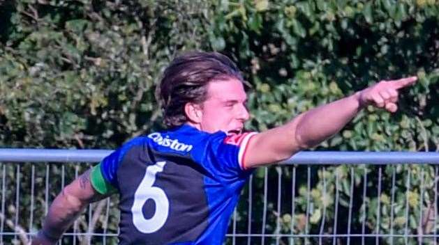 Substitute Max Walsh grabs injury-time leveller at sold-out Hartsdown Park after goals from Ramsgate defenders Joe Ellul and Jay Leader; Harry Hudson also scores for Gate