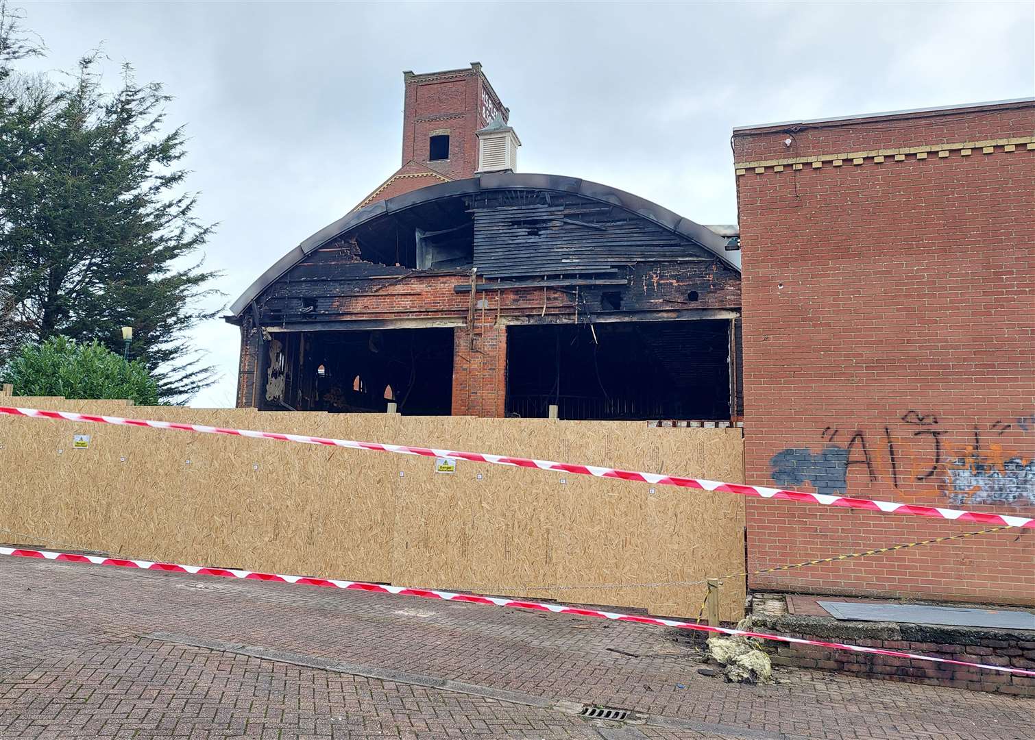 Ashford Borough Council issues improvement notice at former Liquid nightclub as arson probe launched