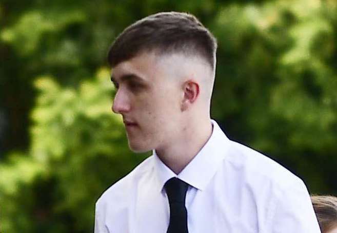 Thug involved in infamous Canterbury gang attack on German student spared jail again after glassing man at Seven Stars pub