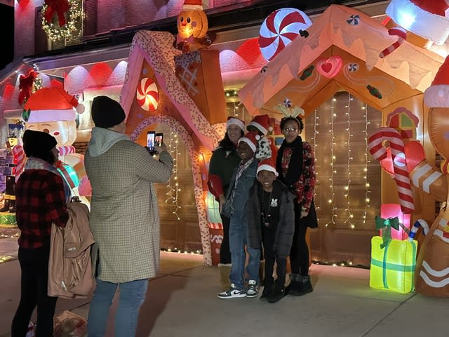 ‘Candy Cane House’ brings holiday cheer to Southern Nevada