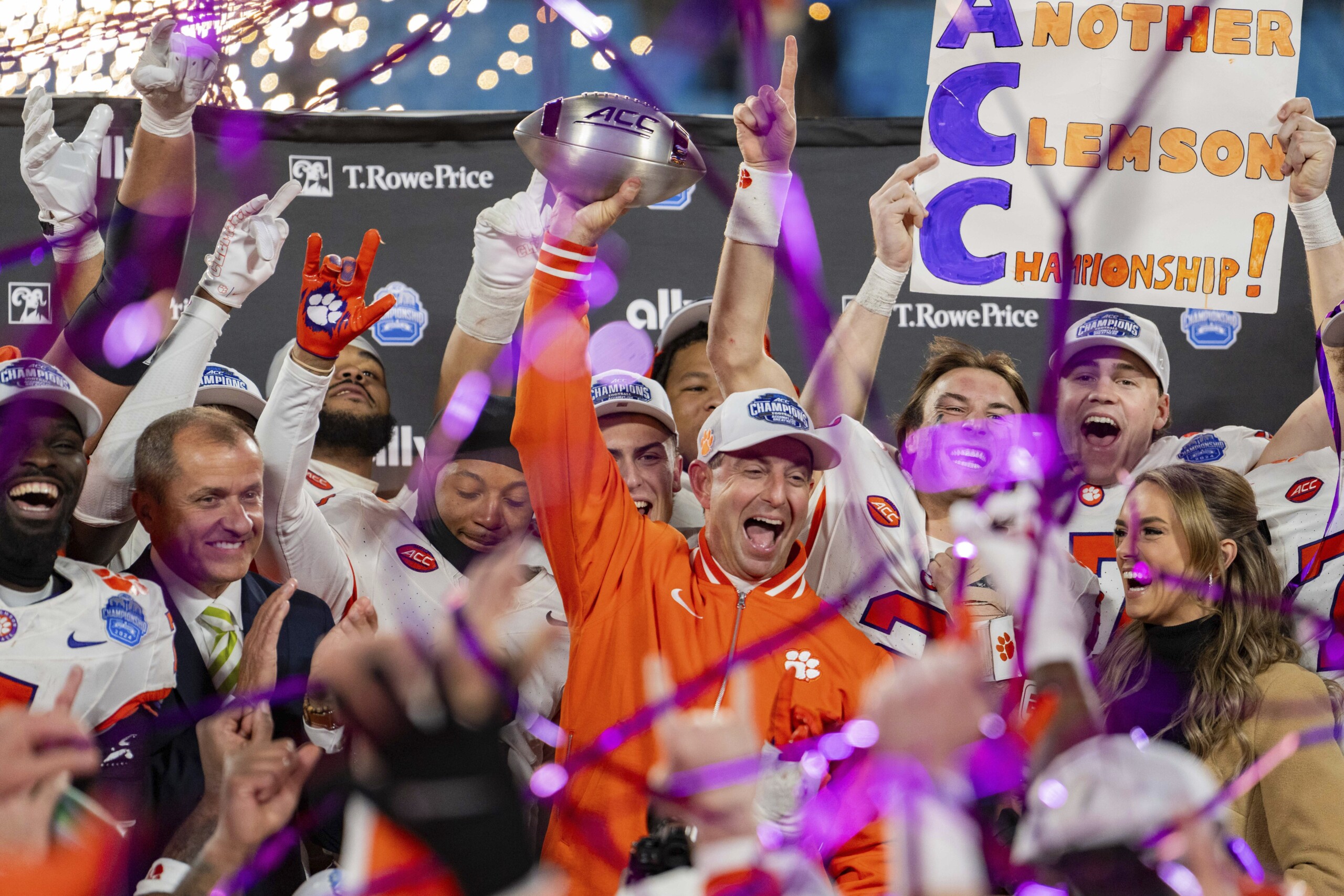 Clemson's Dabo Swinney once again dismisses critics and leads Tigers to the College Football Playoff