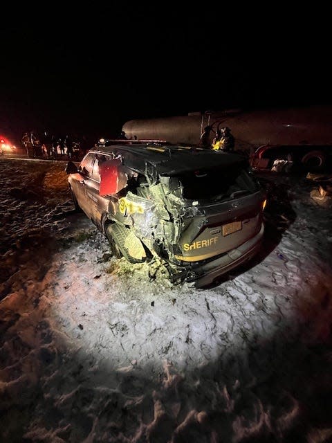 Chemung County deputy's patrol car struck by tractor trailer on I-86, 'extensive damage'