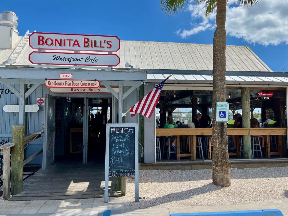 Iconic Fort Myers Beach waterfront restaurant and bar to close after 30 years