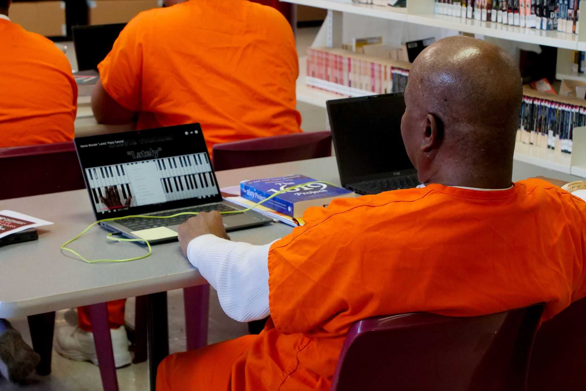 Inmates learn to code in prison