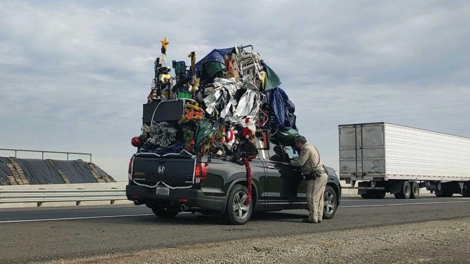 Overloaded Honda Ridgeline Stopped By Police