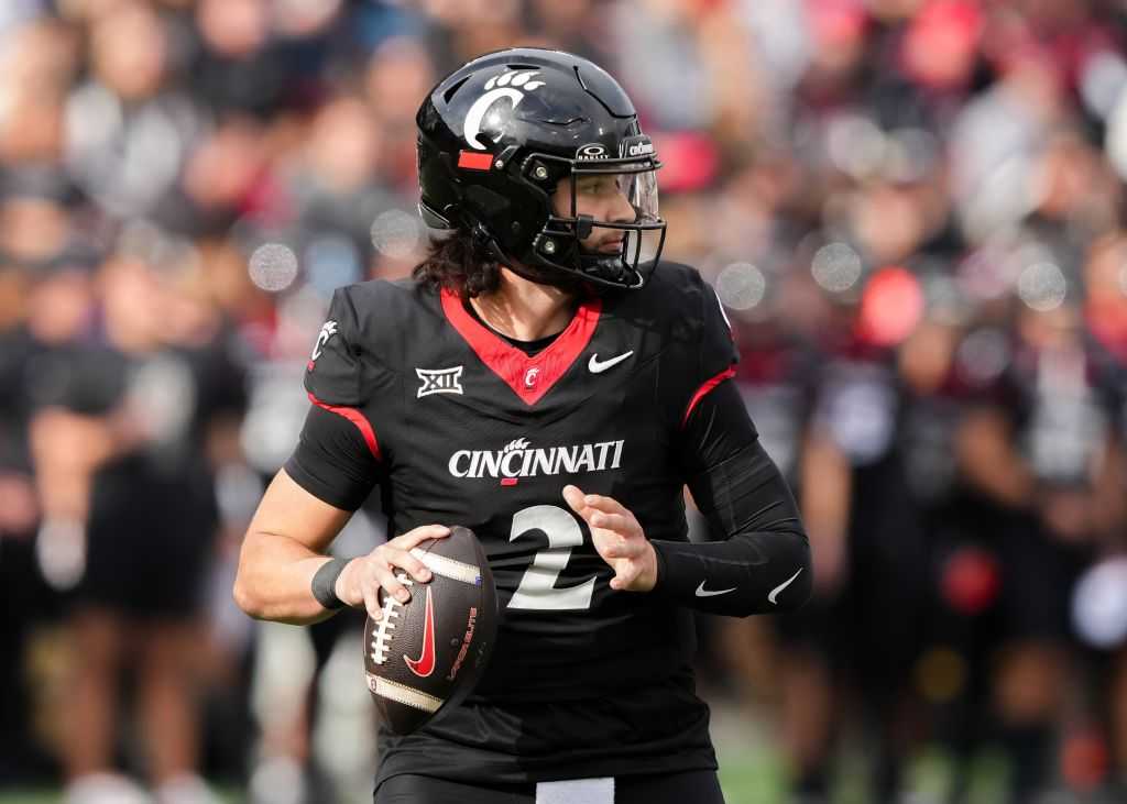 Cincinnati Bearcats to open 2025 season against Nebraska at Arrowhead Stadium