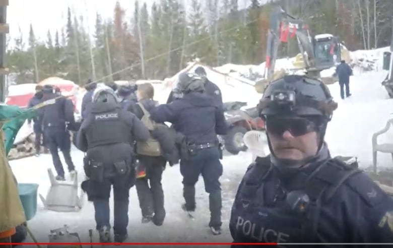 Closing arguments begin in Wet'suwet'en abuse of process hearing over B.C. pipeline blockade