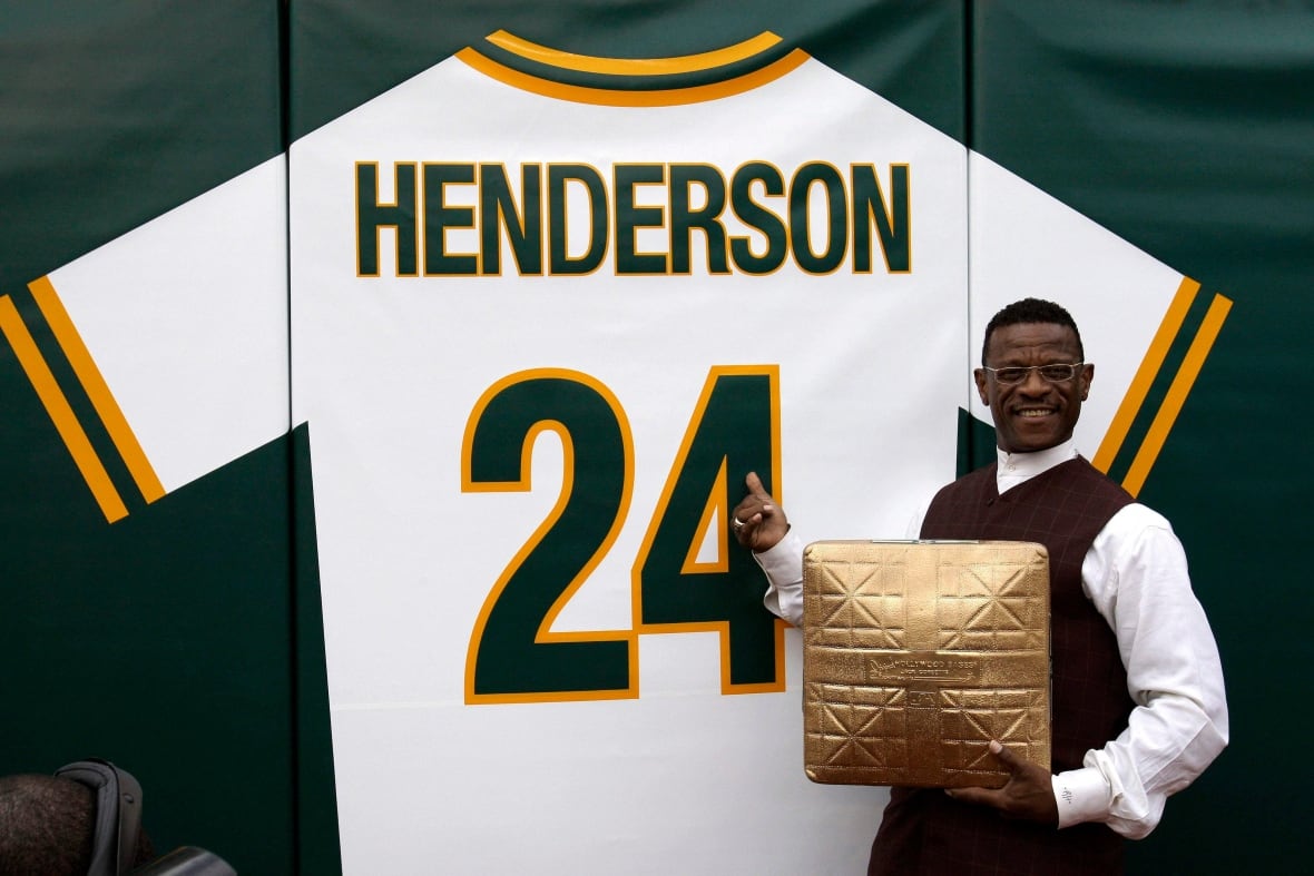 Hall of Famer Rickey Henderson, baseball's stolen base king and 1-time Blue Jay, dead at 65