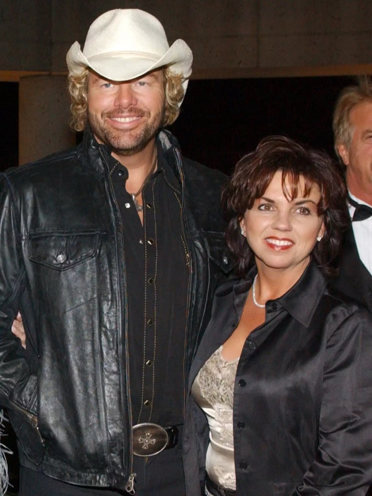 Shelley Covel Rowland: Why is Country Star Toby Keith's Eldest Daughter Kept a Low Profile and Different From Her Younger Siblings?