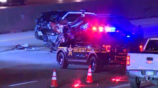 Crash involving police cruiser shuts down I-71 northbound lanes in Norwood