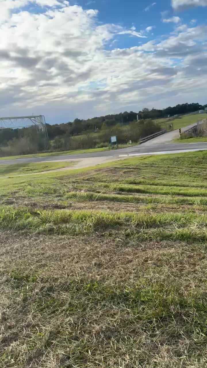 Video shows a chase with a stolen bus in Louisiana