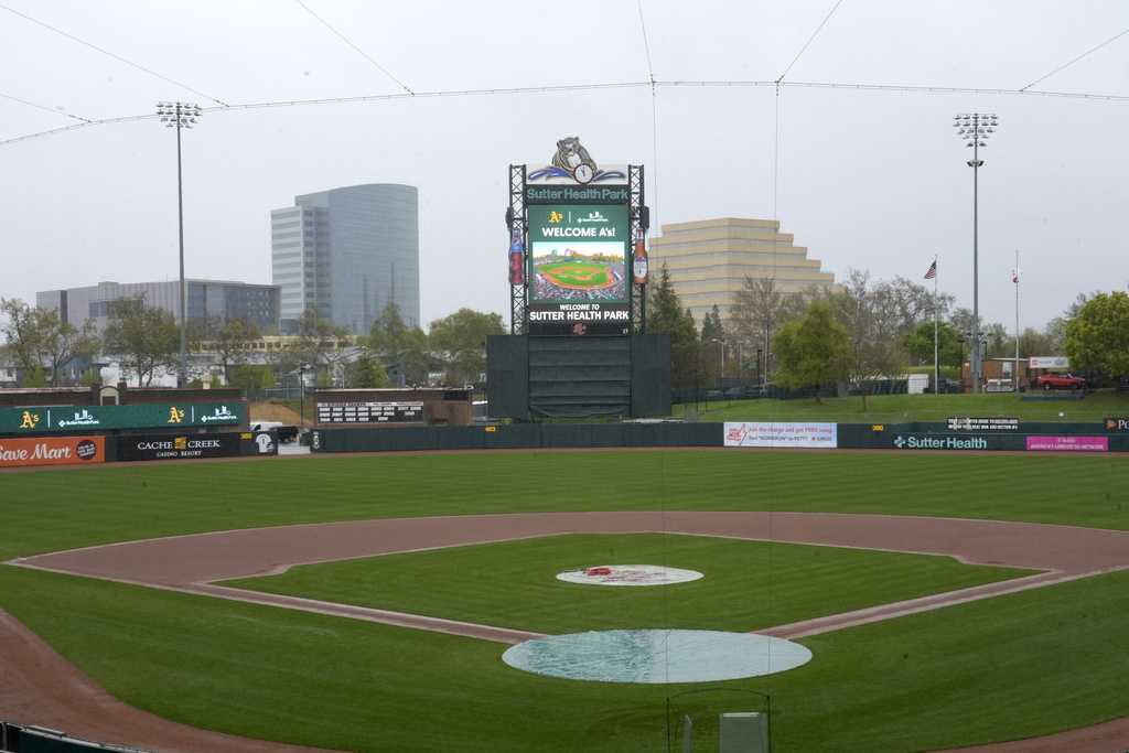 A's players, staff 'impressed' after touring Sutter Health Park