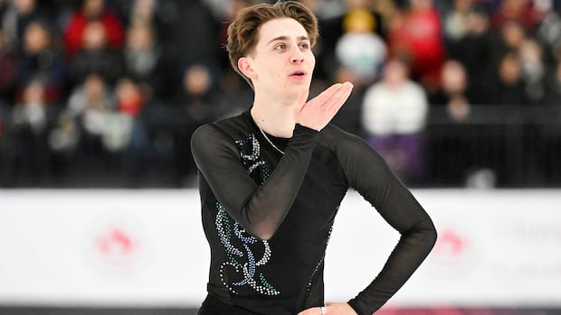 Roman Sadovsky captures 2nd men's title at Canadian figure skating championships