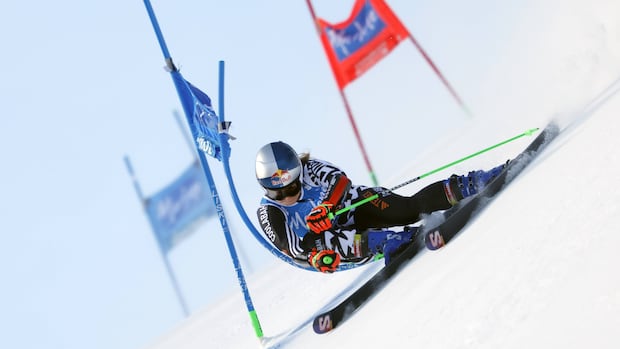 Robinson wins World Cup giant slalom after Brignone and Hector fail to finish