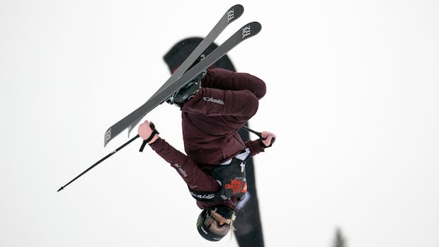 'I want to prove I'm back': Olympic freestyle ski champ Cassie Sharpe combines motherhood and halfpipe