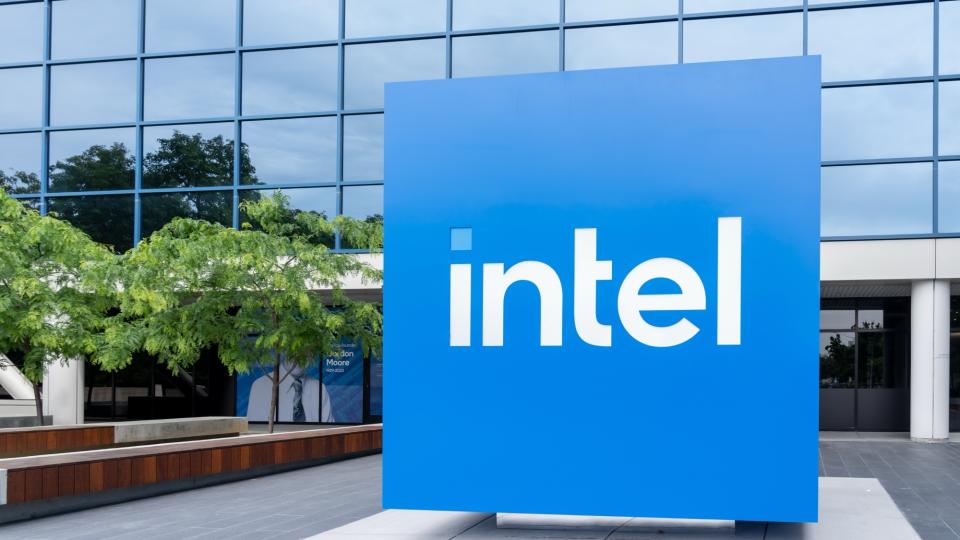 Intel wants to replace traditional laptops and PCs with a more environmentally friendly solution