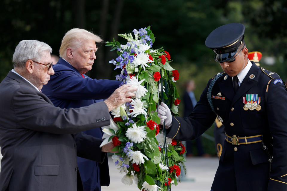 Trump visits Arlington National Cemetery in one of his final pre-inauguration events