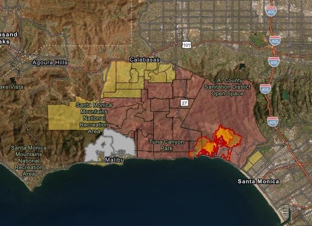 Maps show where fires are burning right now in L.A. area