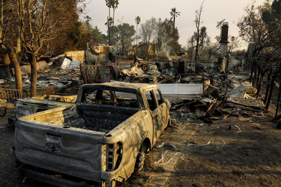 A brother and sister made a fateful choice when fire approached. Only one survived