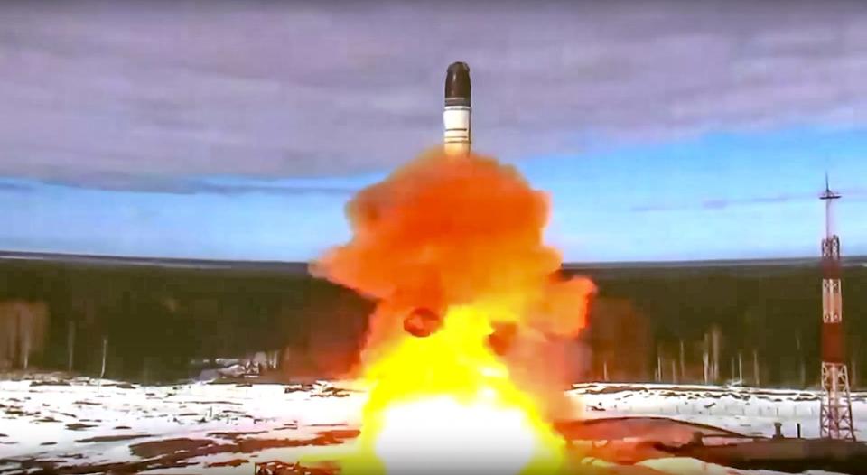 Russia's new ICBM with lots of warheads keeps running into problems, leaving it stuck with older, inferior missiles