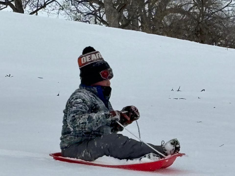 Springfield-area schools closing, moving to e-learning due to frigid temperatures