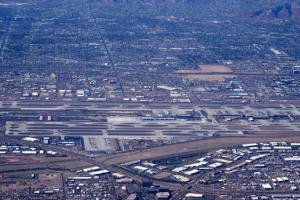 FAA is investigating a midair near-collision between two planes near the Phoenix airport | National