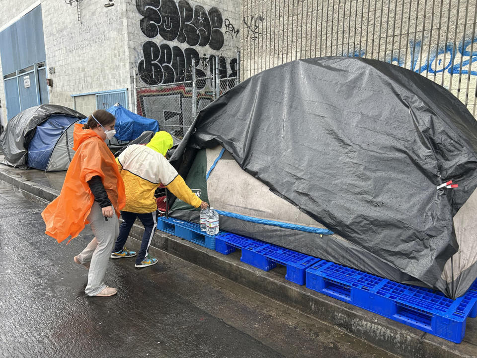 As ash rained down on L.A.'s Skid Row, clean drinking water grew scarce