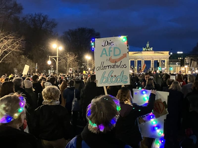 Tens of thousands protest in Berlin as far right's influence grows