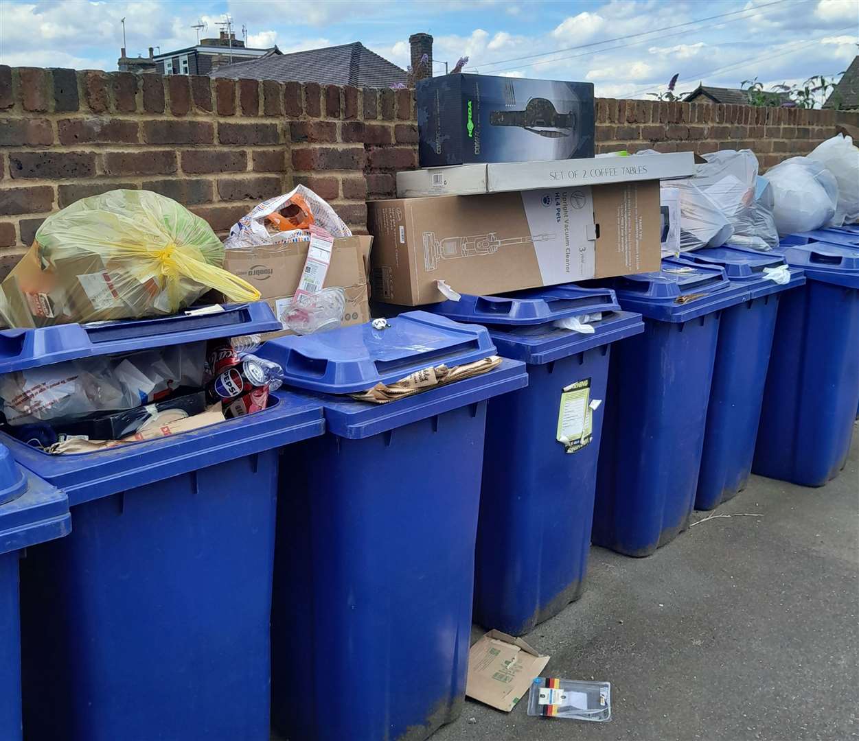 Swale councillors discuss Suez bin collection crisis after revealing report from five-month investigation