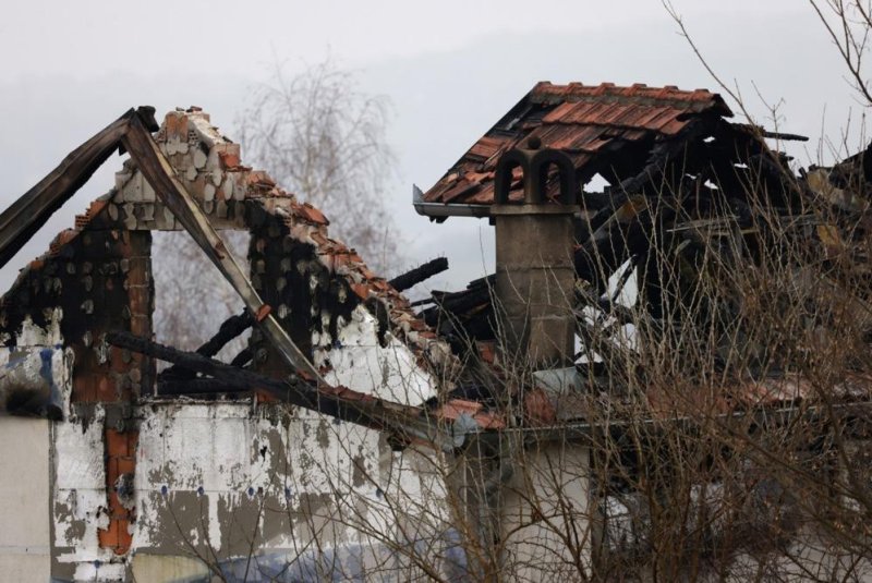 Arson suspected after 8 dead, 7 injured in Serbian nursing home fire