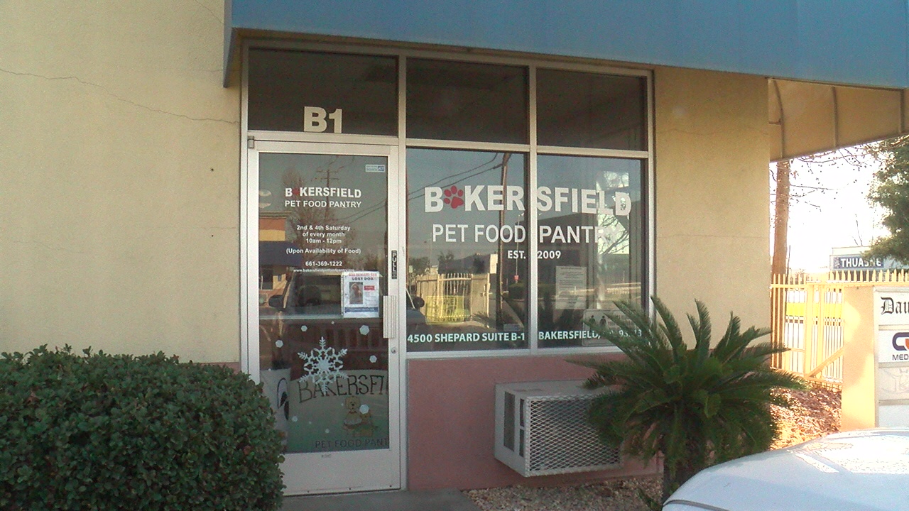 Bakersfield Pet Food Pantry to close its doors in February