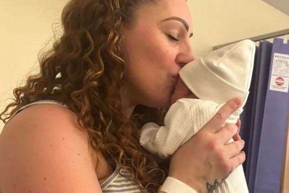 Gravesend mum diagnosed with stage four brain cancer while 35 weeks pregnant