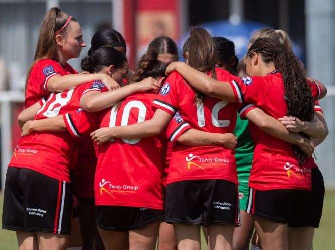 Chatham Town Women host Real Bedford in a top-of-the-table clash at the Bauvill Stadium this Sunday –Keith Boanas’ side lead National League Division 1 South East after beating London Bees last weekend