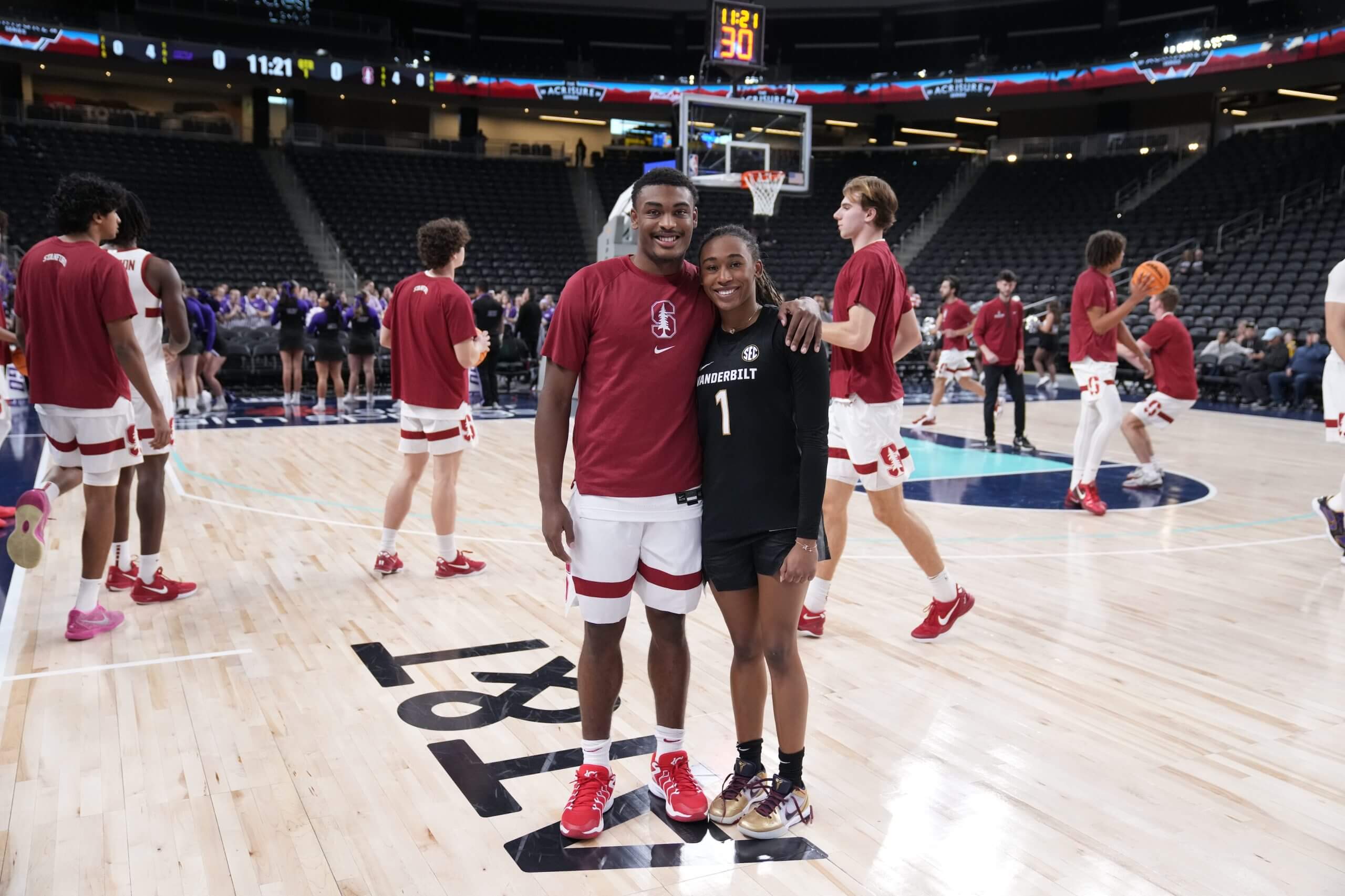 The buzzer-beating Blakes siblings: Jaylen and Mikayla hit game-winners on the same weekend