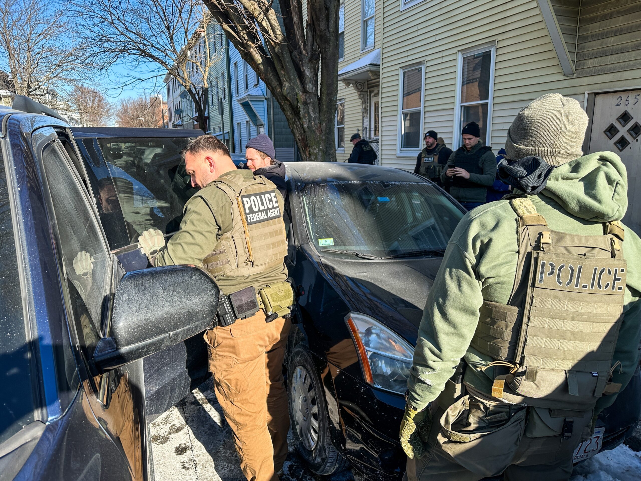 Federal agents on scene in East Boston – NECN