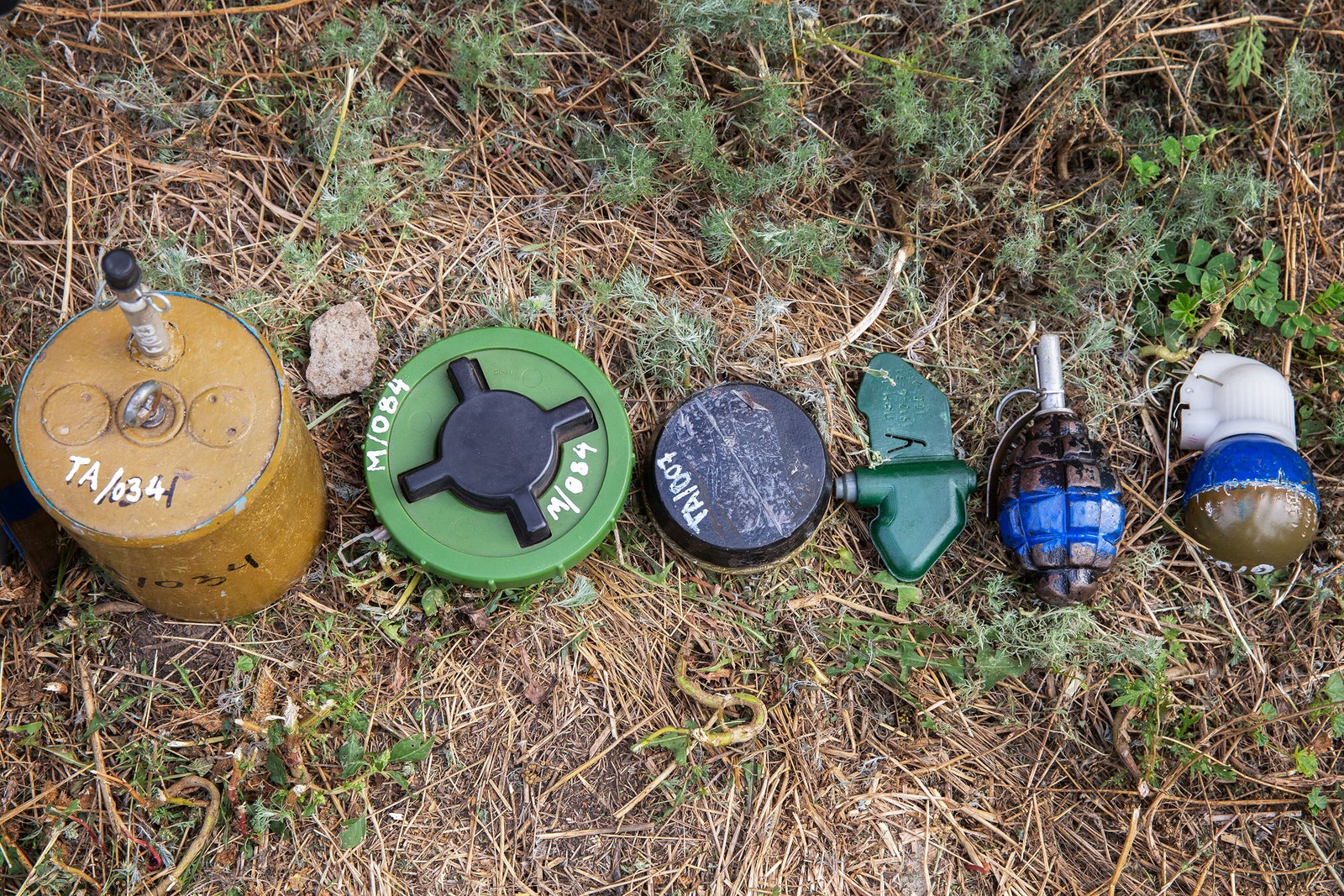 The Dangerous Work of Clearing Russia’s Deadly Mines from Ukrainian Lands