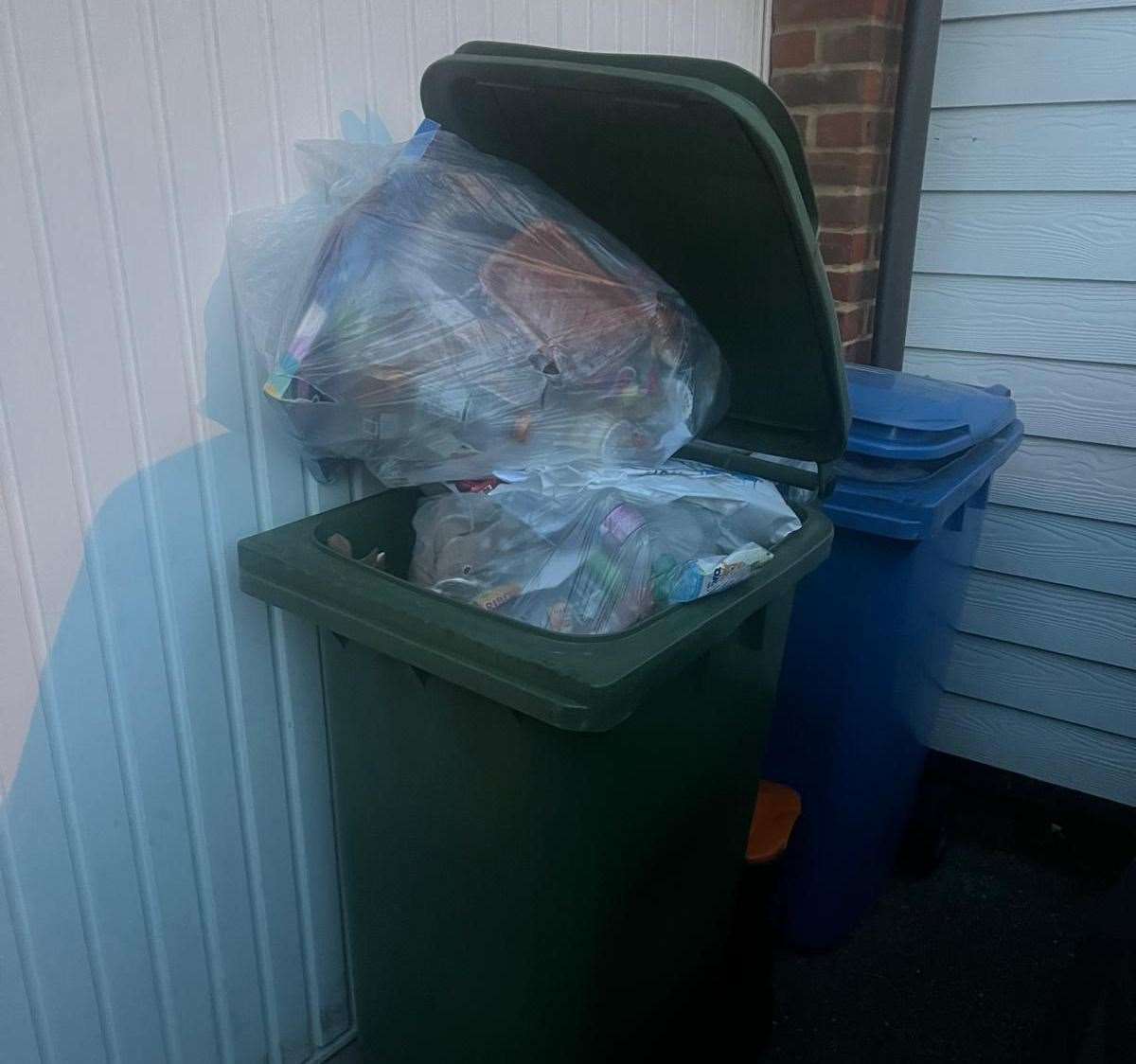 Sittingbourne residents ‘frustrated’ as green bin collection missed after cars block Easton Drive, Great Easthall