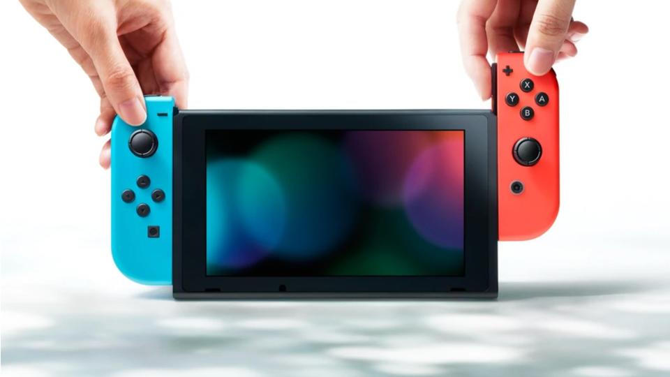 For the first time, a man has been arrested in Japan on suspicion of selling an "illegally modified" Nintendo Switch