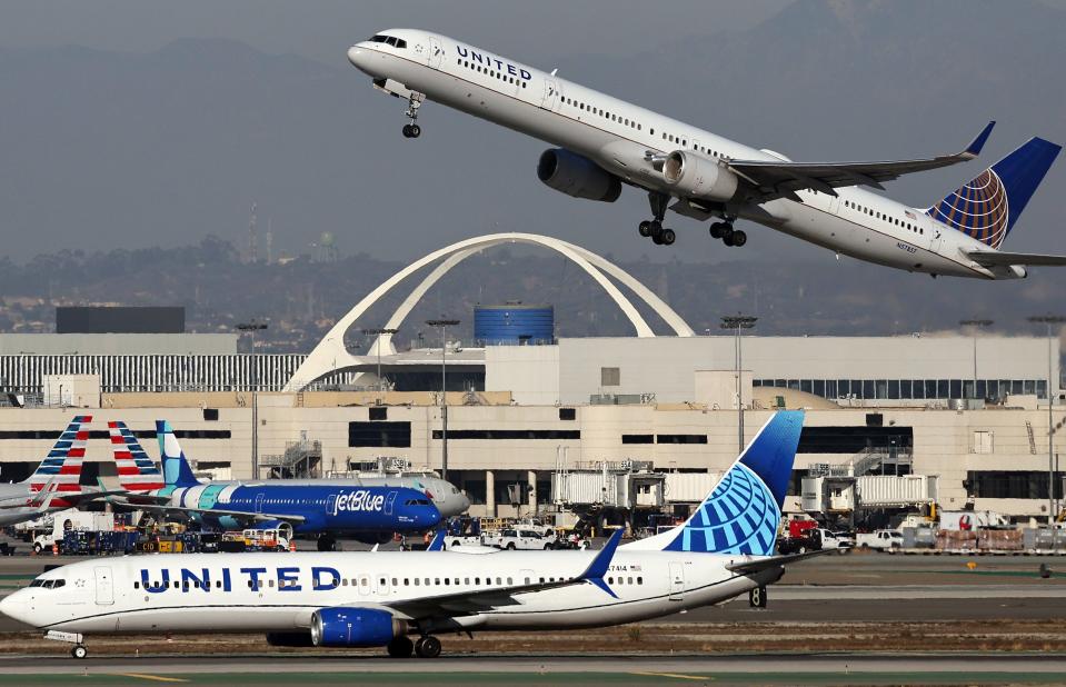 38 hurt as United flight to DC experiences ‘unexpected aircraft movement’